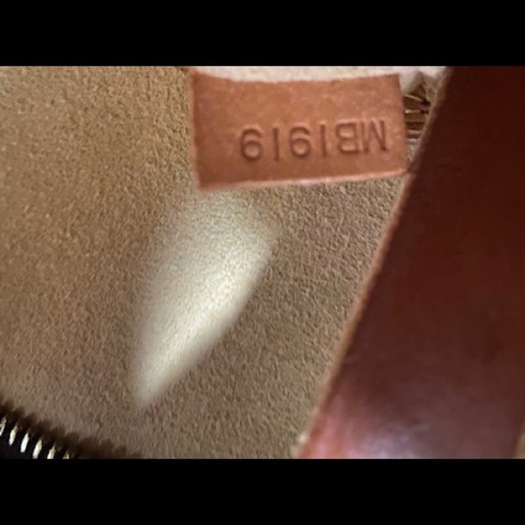 LOUIS VUITTON - VINTAGE Monogram Canvas Babylone Tote Bag - Picture 12 of 12